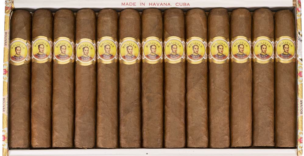 Bolívar Royal Coronas packaging