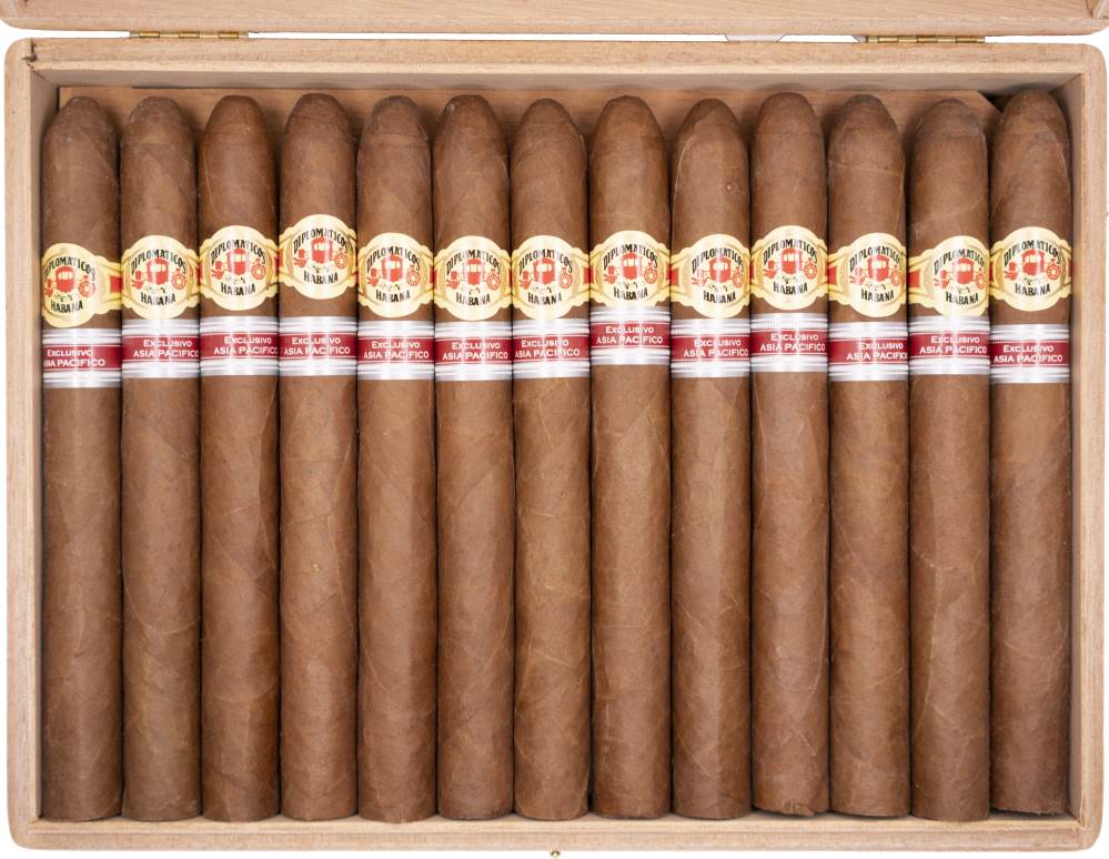 Diplomáticos Edición Regional Asia Pacifico packaging