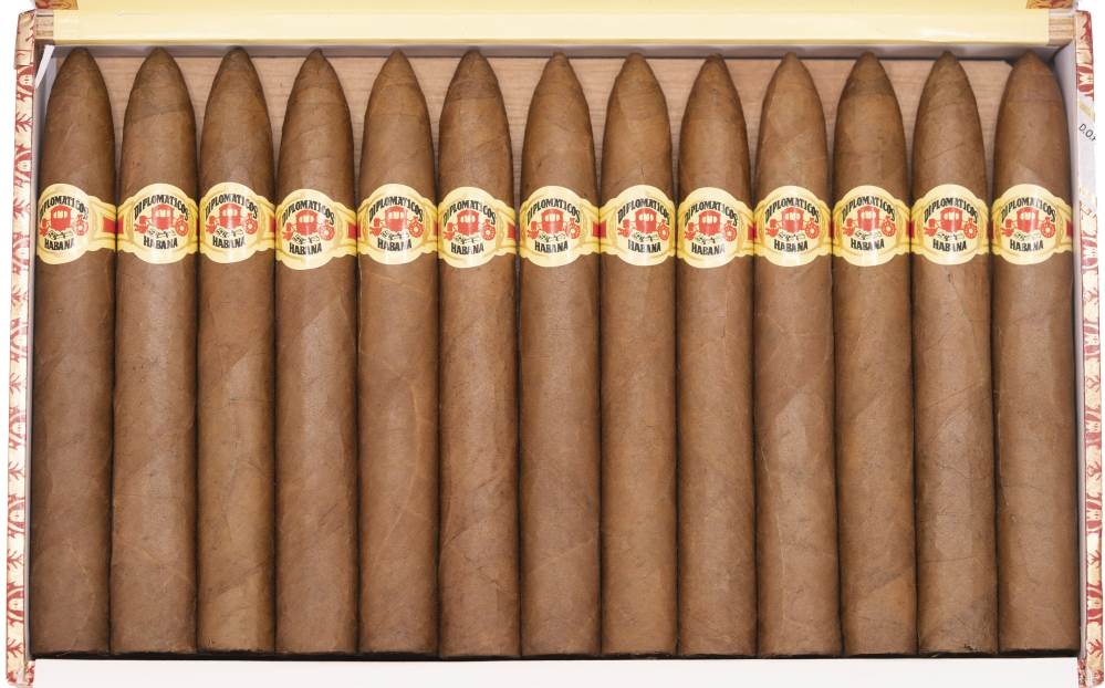 Diplomáticos Diplomáticos No.2 packaging