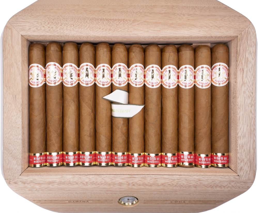 Hoyo de Monterrey Travel Humidor packaging