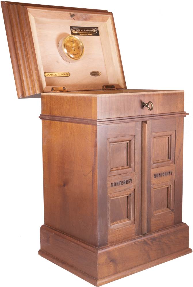 Hoyo de Monterrey Réplica de Humidor Antiguo packaging