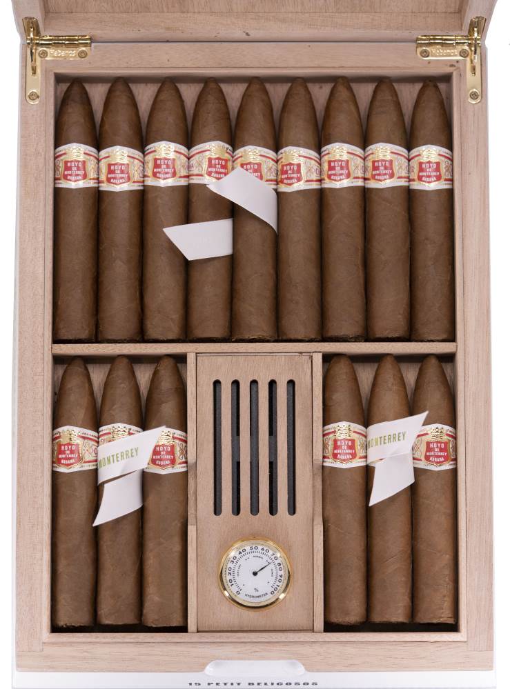 Hoyo de Monterrey Travel Humidor packaging