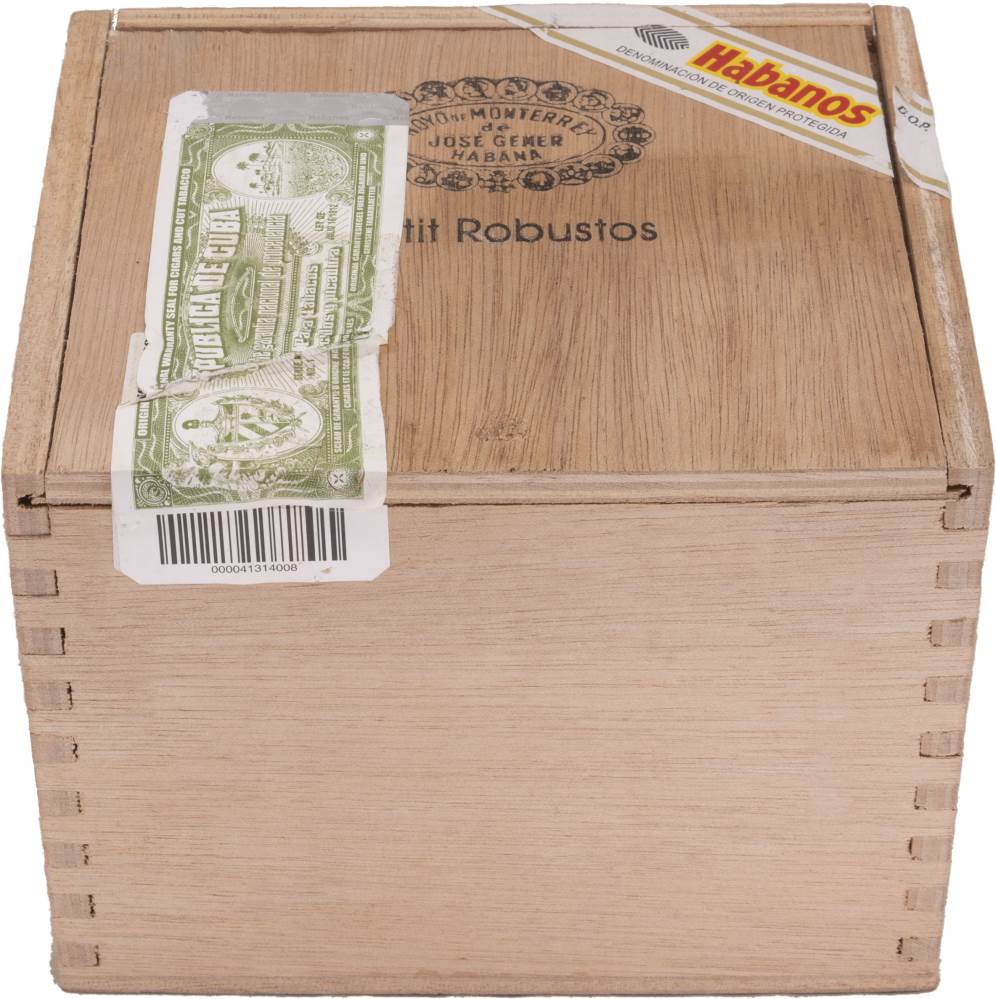 Hoyo de Monterrey Petit Robustos packaging