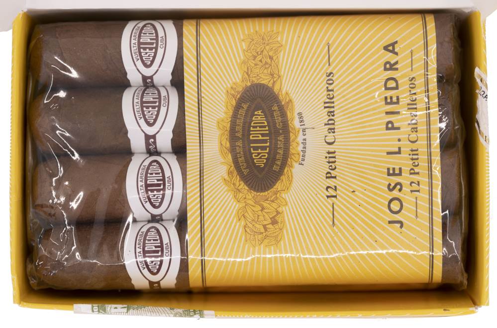 José L. Piedra Petit Caballeros packaging