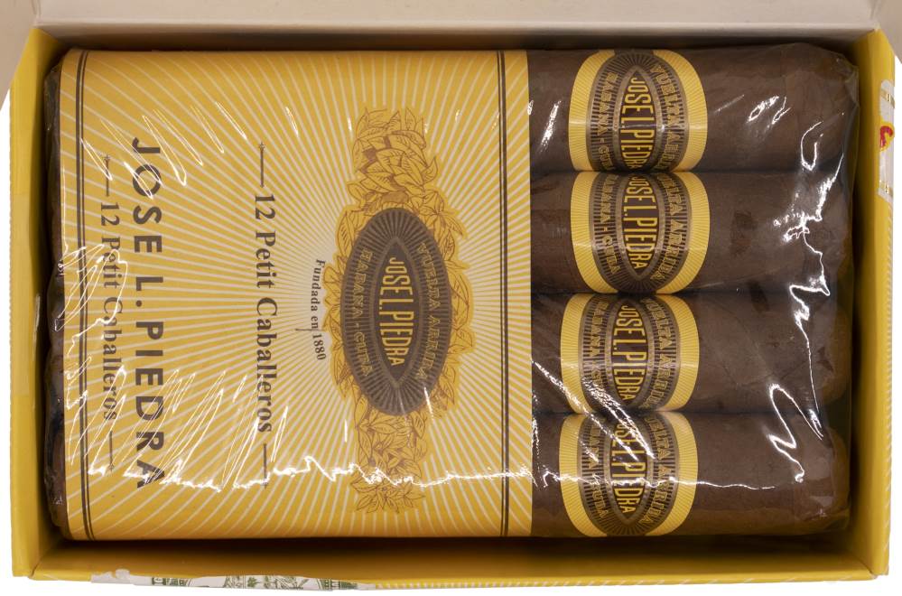 José L. Piedra Petit Caballeros packaging