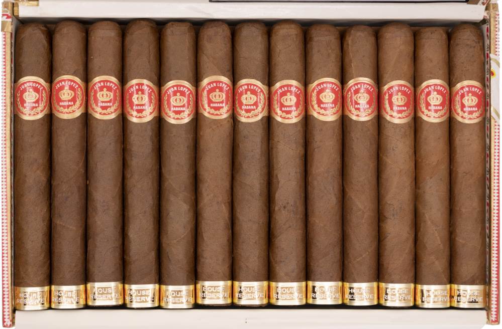 Juan López Petit Coronas packaging