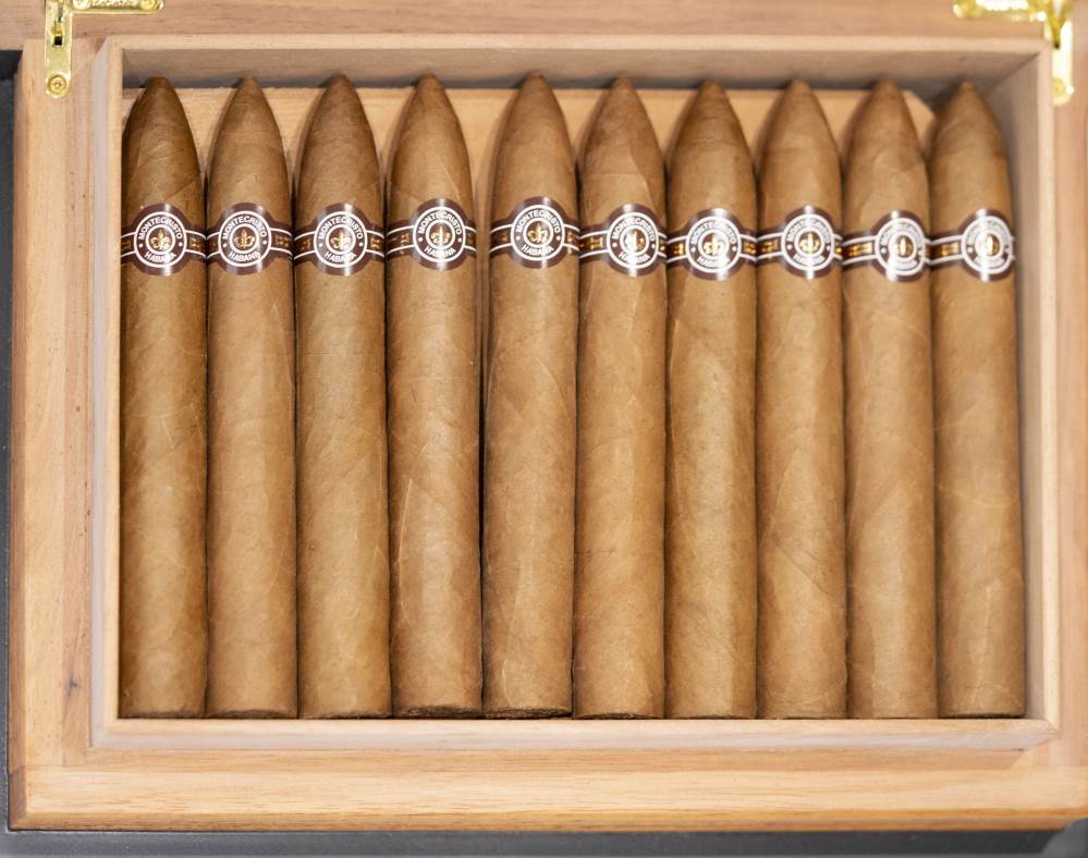 Montecristo Colección Habanos packaging
