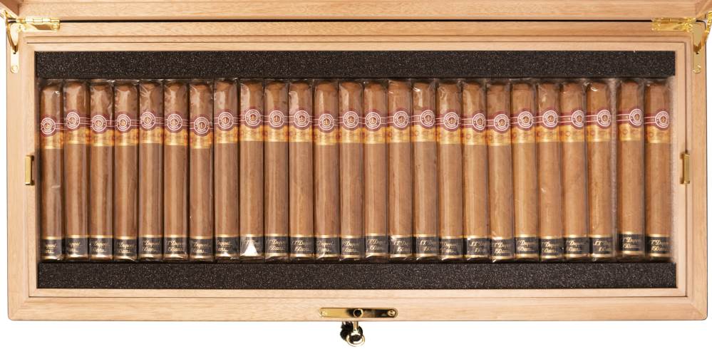 Montecristo S. T. Dupont 150 Ans packaging
