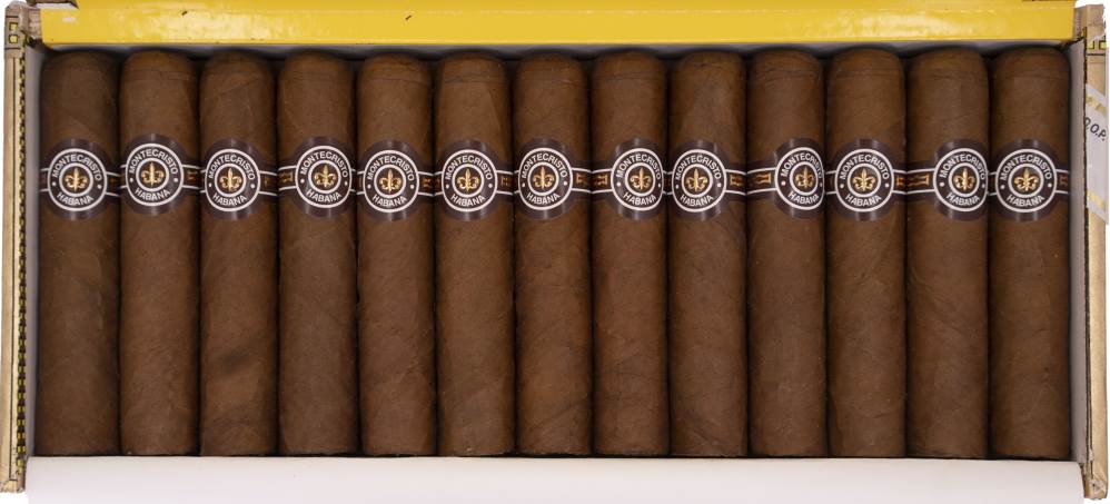 Montecristo Media Corona packaging