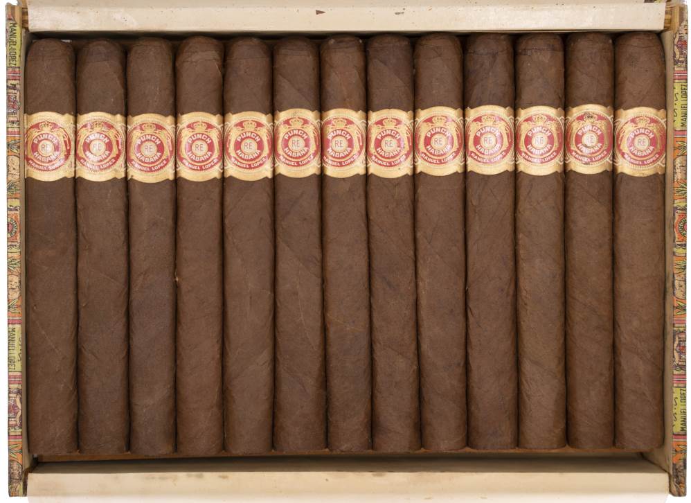 Punch Coronas packaging