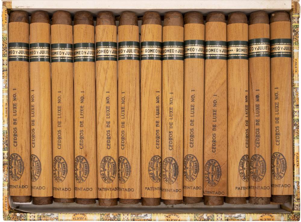 Romeo y Julieta Cedros de Luxe No.1 packaging