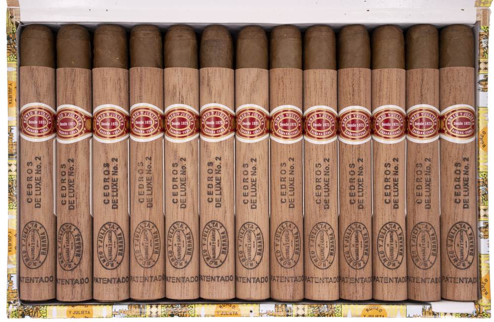 Romeo y Julieta Cedros de Luxe No.2 packaging