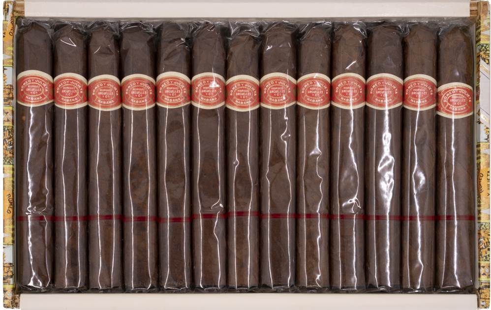 Romeo y Julieta Clarines packaging