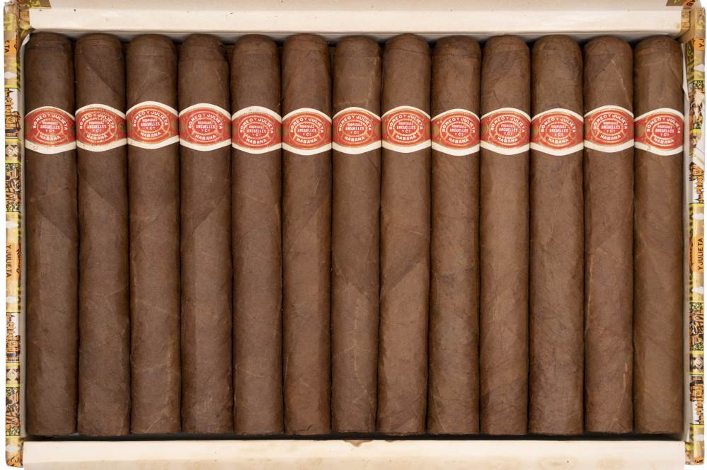 Romeo y Julieta Exhibicion No.3 packaging