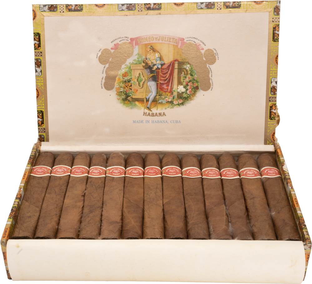 Romeo y Julieta Exhibición No.4 packaging