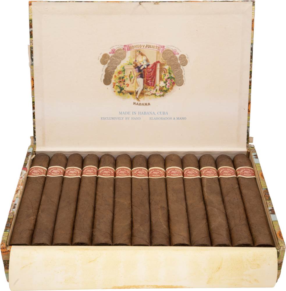 Romeo y Julieta Petit Coronas packaging
