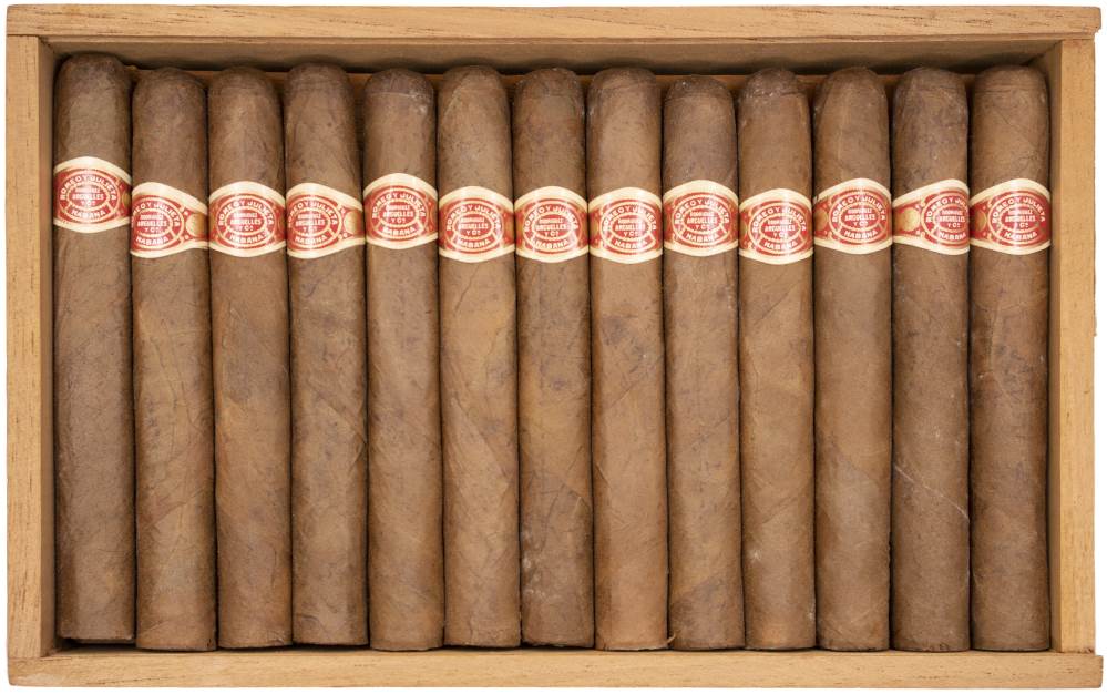 Romeo y Julieta Petit Coronas packaging
