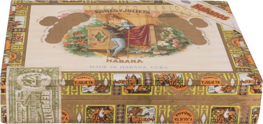 Romeo y Julieta Petit Julietas packaging