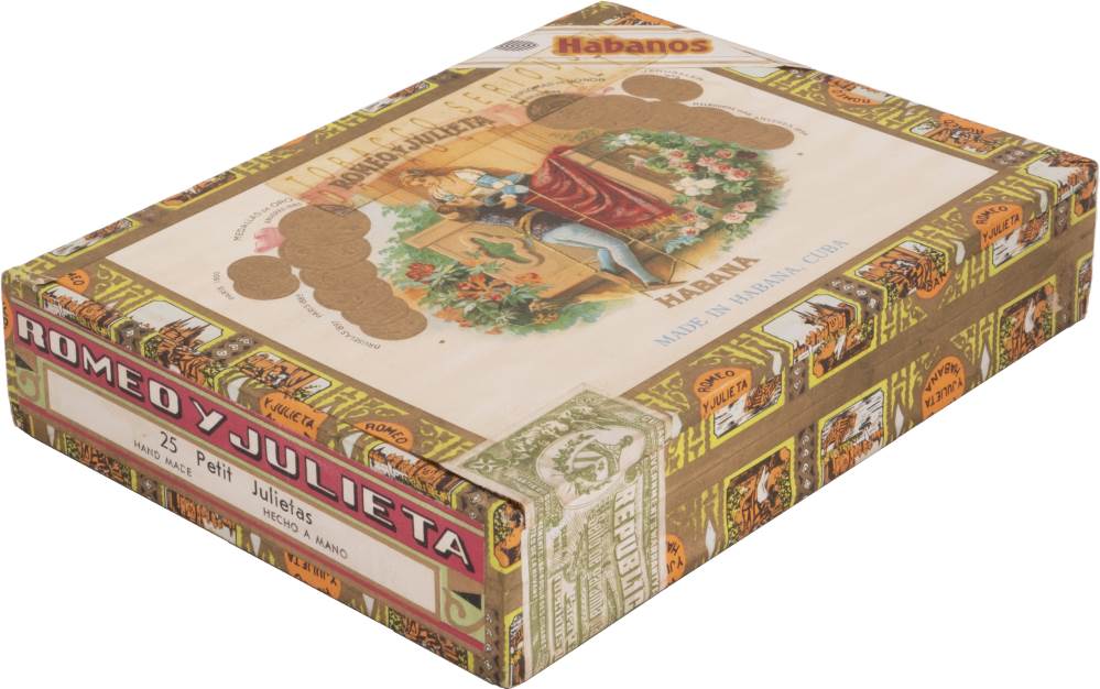Romeo y Julieta Petit Julietas packaging
