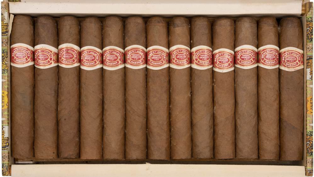 Romeo y Julieta Petit Princess packaging