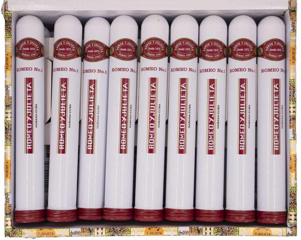 Romeo y Julieta Romeo No.1 packaging