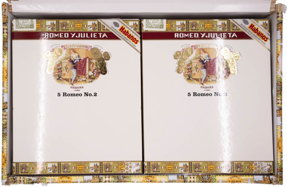 Romeo y Julieta Romeo No.2 packaging