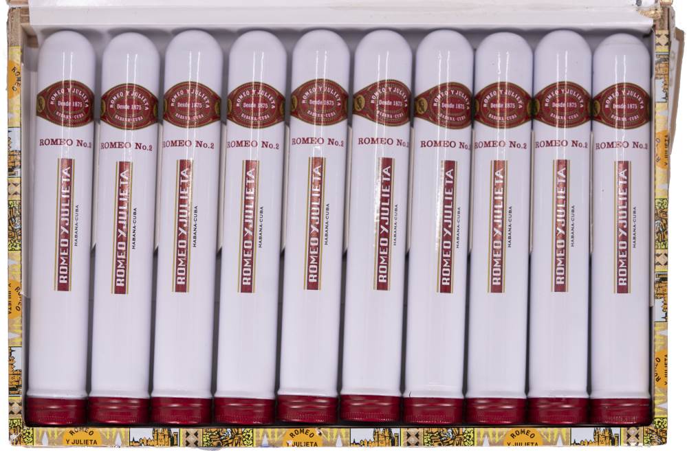 Romeo y Julieta Romeo No.2 packaging