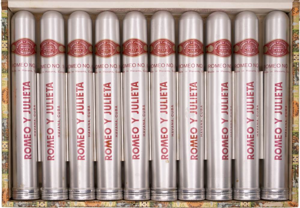 Romeo y Julieta Romeo No.1 packaging