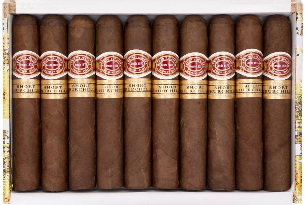 Romeo y Julieta Short Churchills packaging
