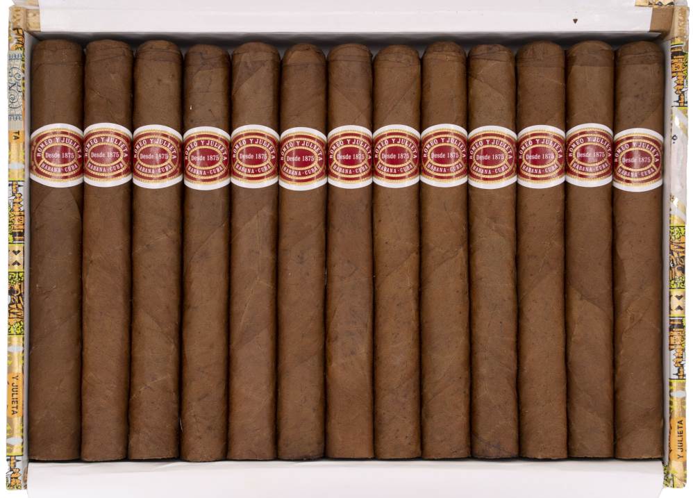 Romeo y Julieta Sports Largos packaging