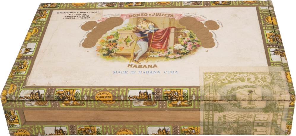 Romeo y Julieta Trés Petit Coronas packaging