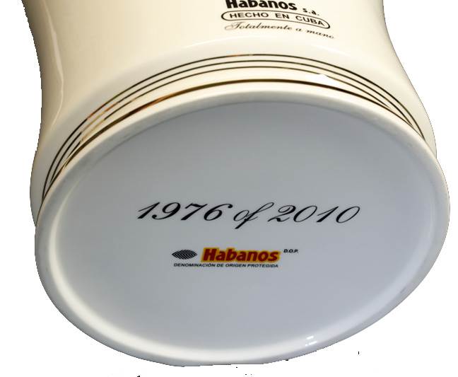 Bolívar Edición Regional China packaging