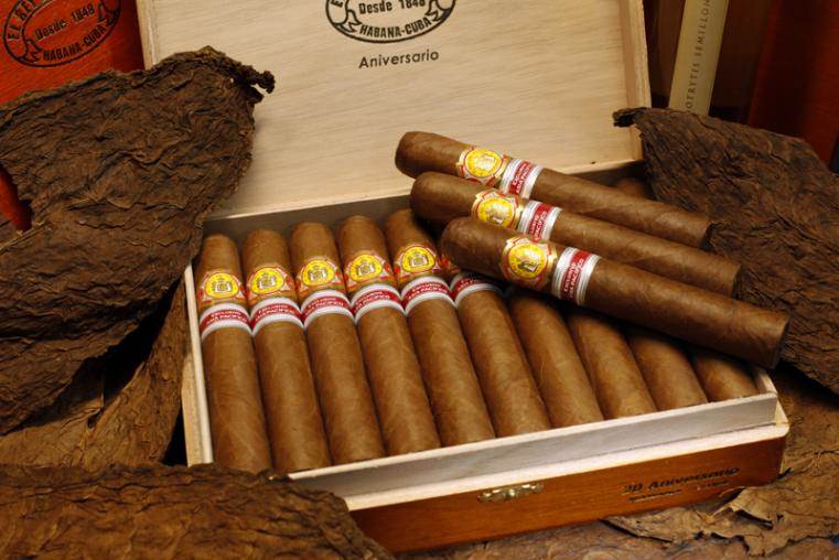El Rey del Mundo Edición Regional Asia Pacifico packaging