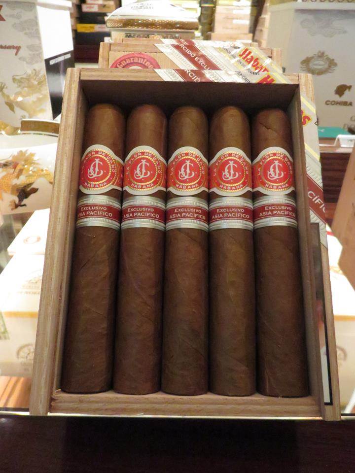 La Flor de Cano Edición Regional Asia Pacifico packaging