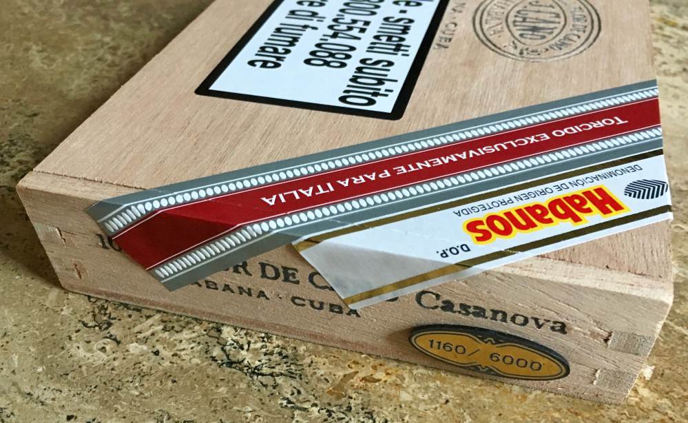 La Flor de Cano Edición Regional Italia packaging