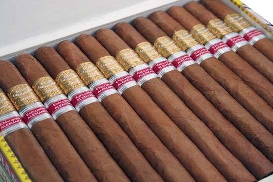 Por Larrañaga Edición Regional Alemania packaging