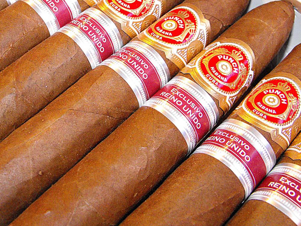 Punch Edición Regional Reino Unido packaging