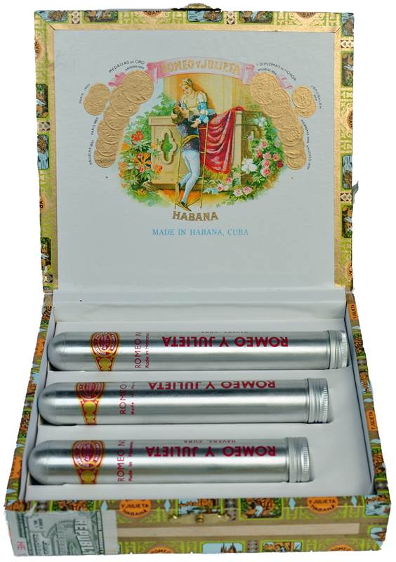 Romeo y Julieta Los 3 Romeos packaging